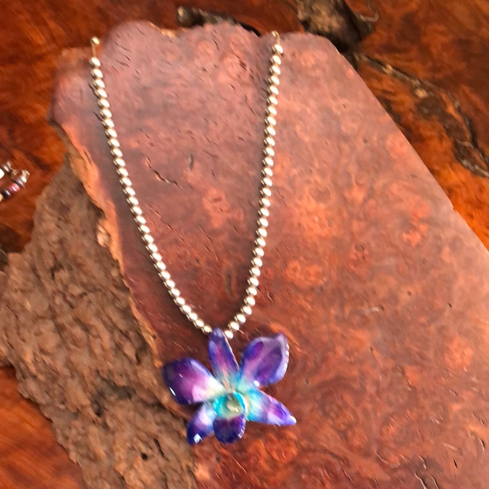 Orchid and silver necklace